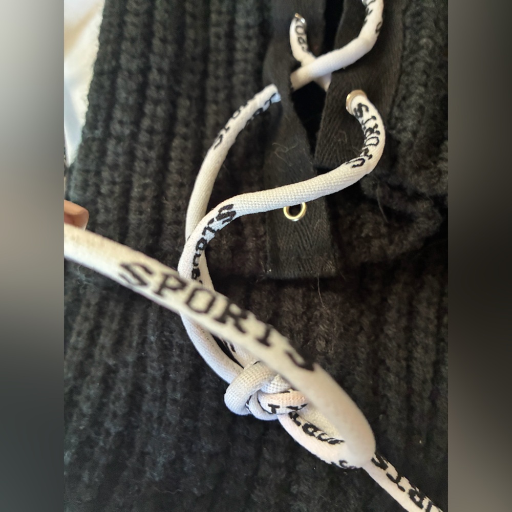 Sweater - Picture 10 of 10